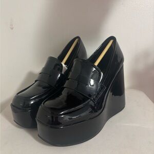 BAMBOO Shiny Black Platform Loafers